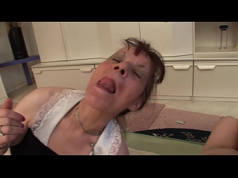 ❤️ Zwee Bomien an ee Grousspapp hunn en Dräier ️❌ Sluts bei eis ❌