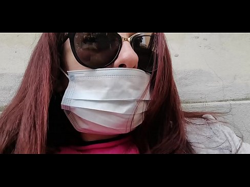 ❤️ D'Nicoletta hëlt sech op hirem Noper a pisst a senger Garage (Special Covid19 Italienesch Quarantän) ️❌ Sluts bei eis ❌