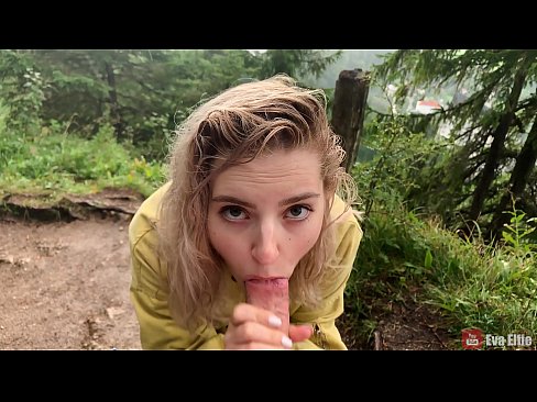 ❤️ Meedchen drénkt kum no engem ëffentleche Blowjob - Eva Elfi ️❌ Sluts bei eis ❌