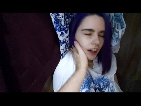 ❤️ Fannt meng Schwëster am Kleederschaf an huet hatt gehollef ️❌ Sluts bei eis ❌